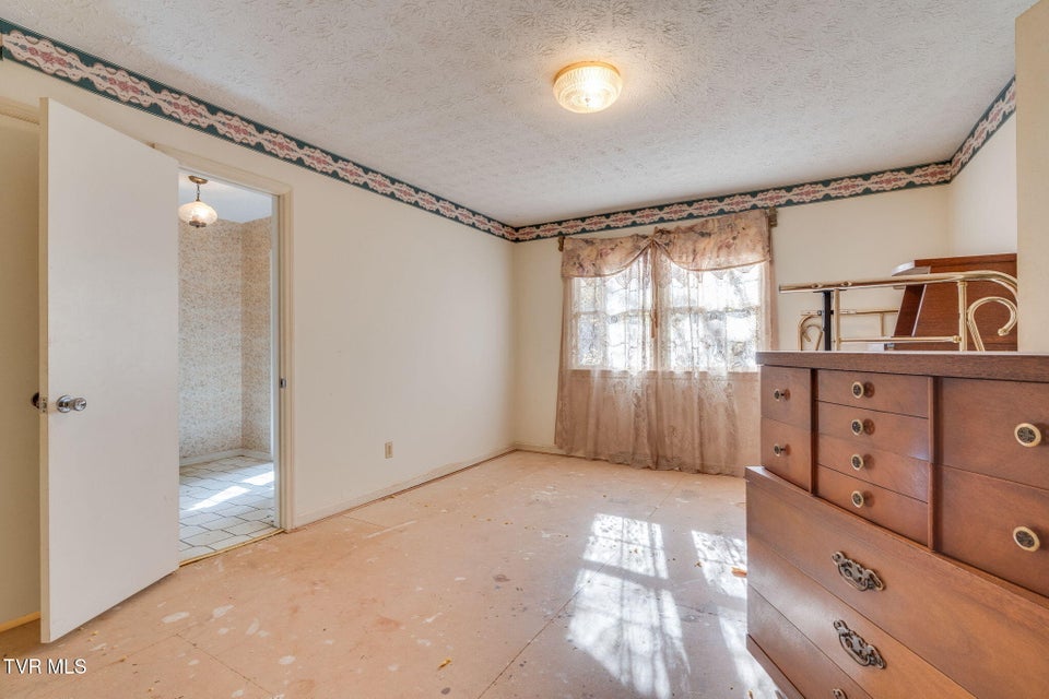 Photo #20: 5221 Foxfire Place