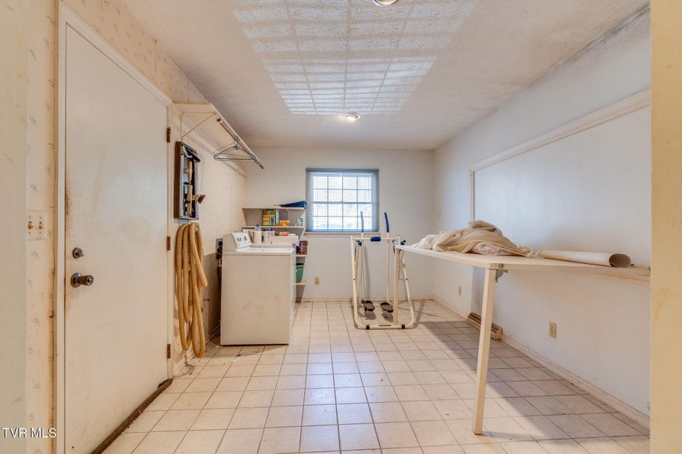 Photo #27: 5221 Foxfire Place