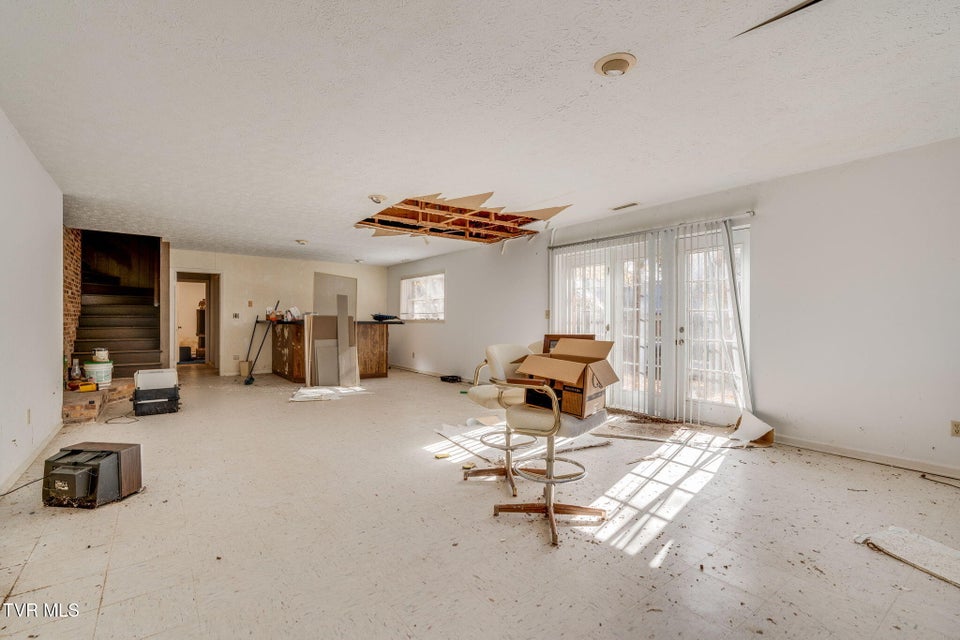 Photo #29: 5221 Foxfire Place