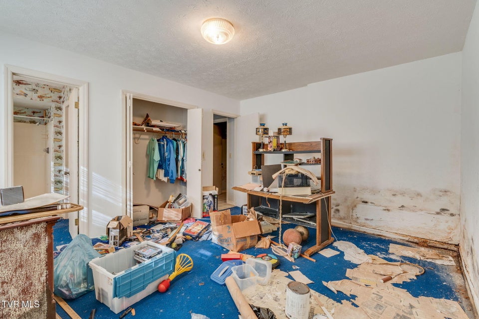 Photo #31: 5221 Foxfire Place