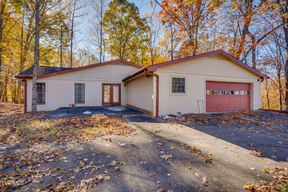 Photo #35: 5221 Foxfire Place