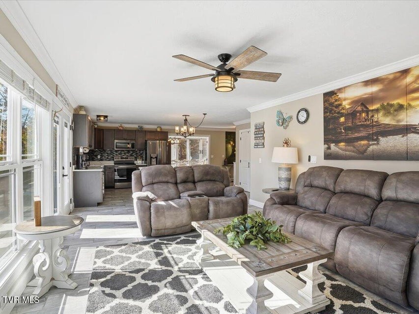 Photo #16: 280 Paradise Point