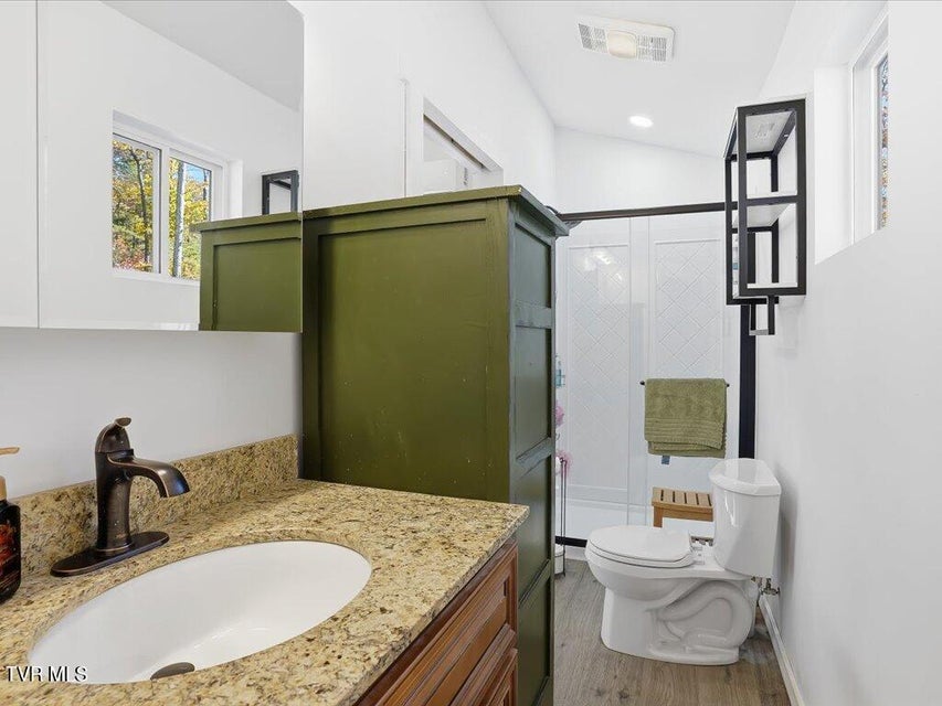 Photo #44: 280 Paradise Point