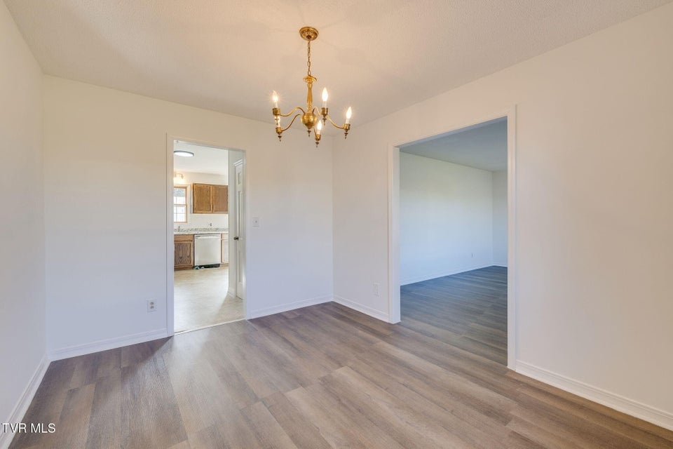 Photo #10: 107 Mountain View Circle