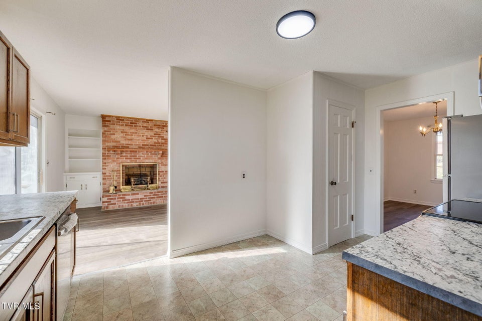 Photo #13: 107 Mountain View Circle