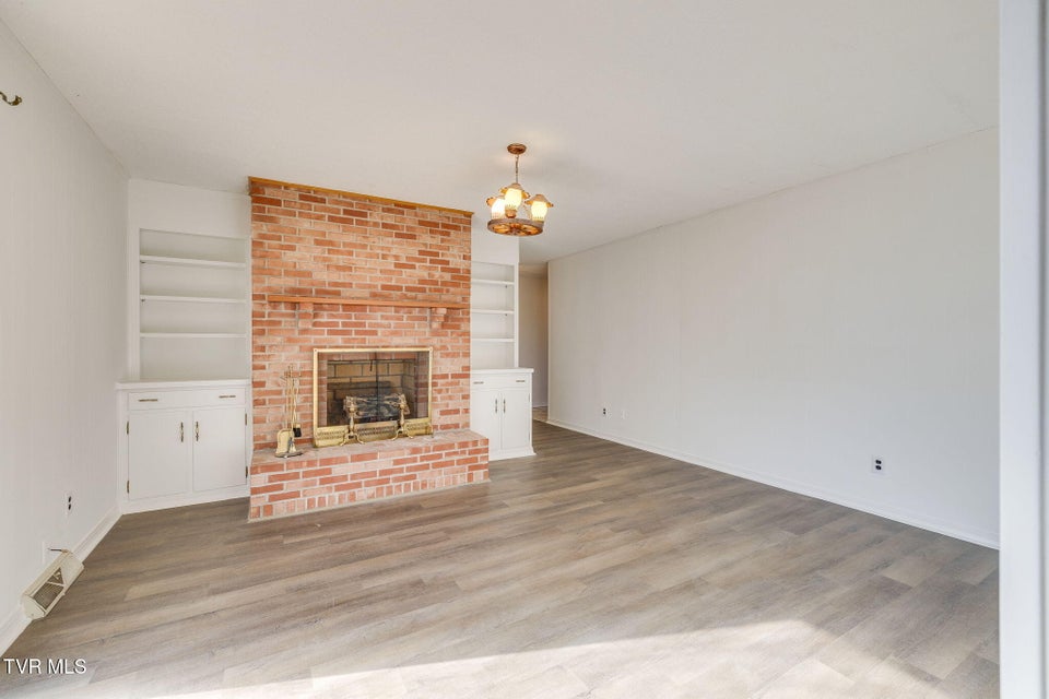 Photo #14: 107 Mountain View Circle