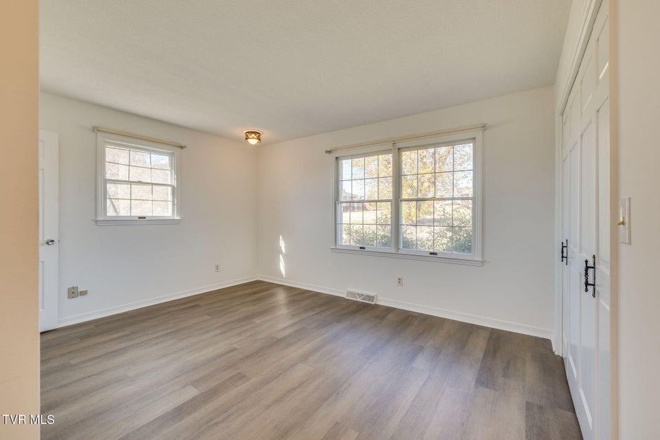 Photo #17: 107 Mountain View Circle