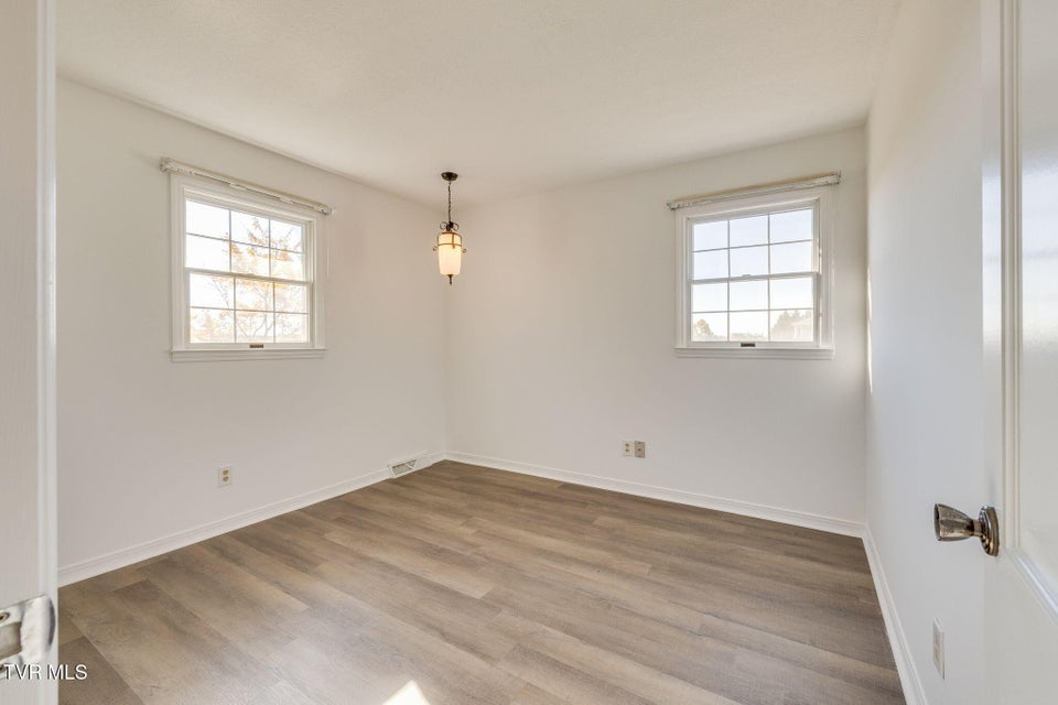 Photo #21: 107 Mountain View Circle