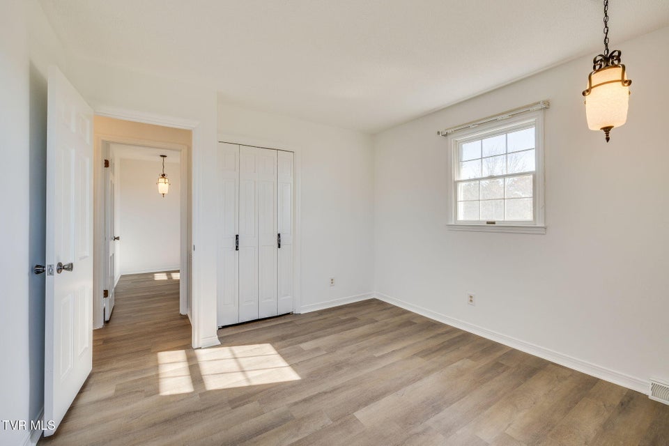 Photo #22: 107 Mountain View Circle