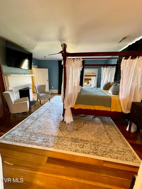 Photo #37: 18254 Providence Road