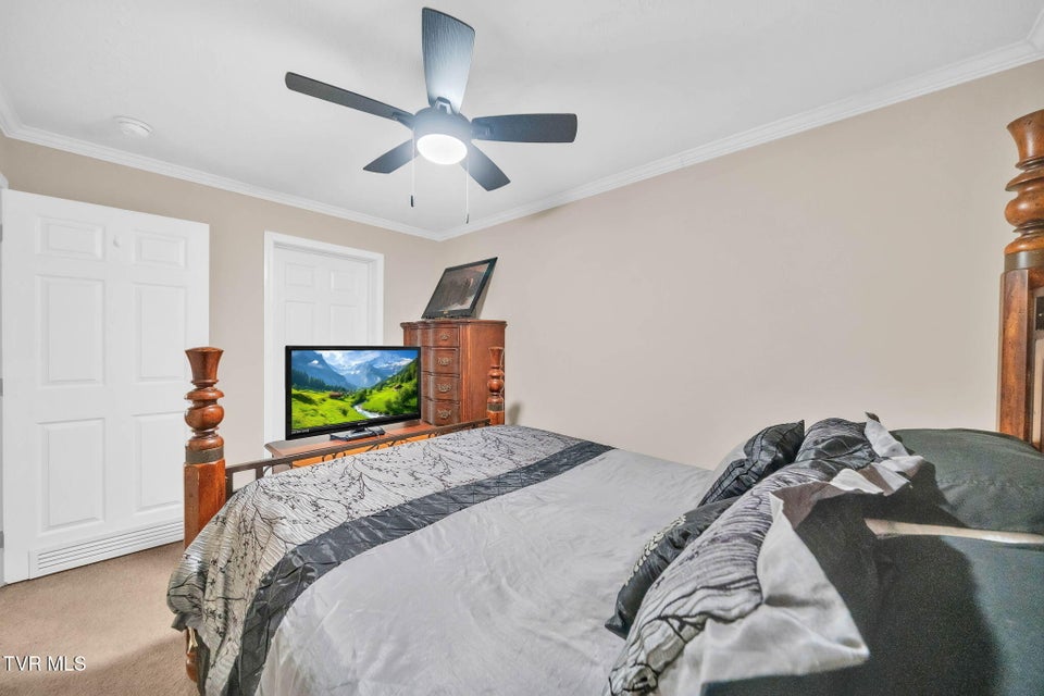 Photo #17: 545 Old Stage Trail