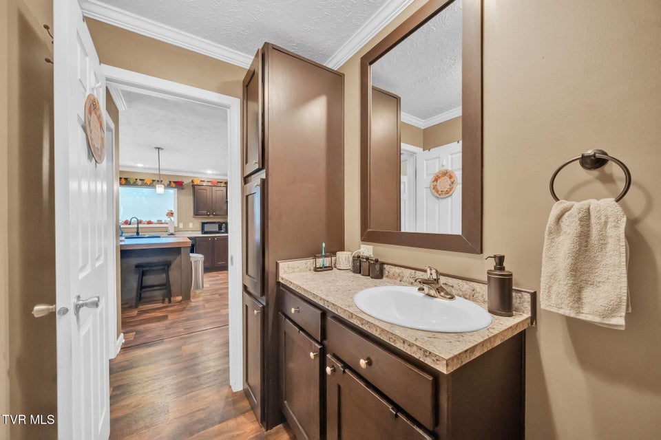 Photo #19: 545 Old Stage Trail