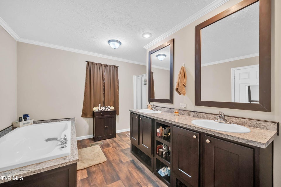 Photo #26: 545 Old Stage Trail