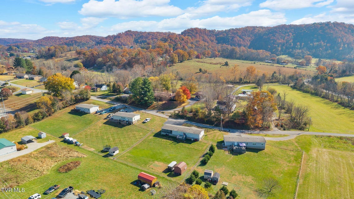 Photo #37: 545 Old Stage Trail