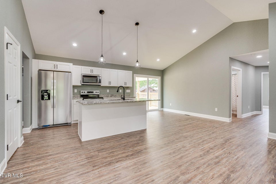 Photo #9: 112 Holston View Drive