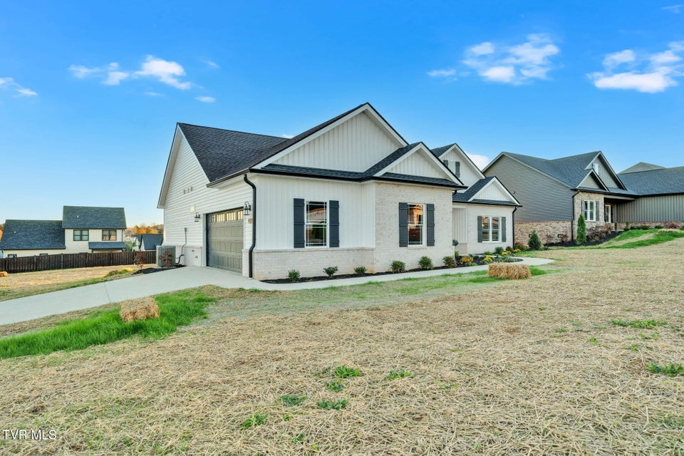 Photo #27: 1419 Cabot Cove