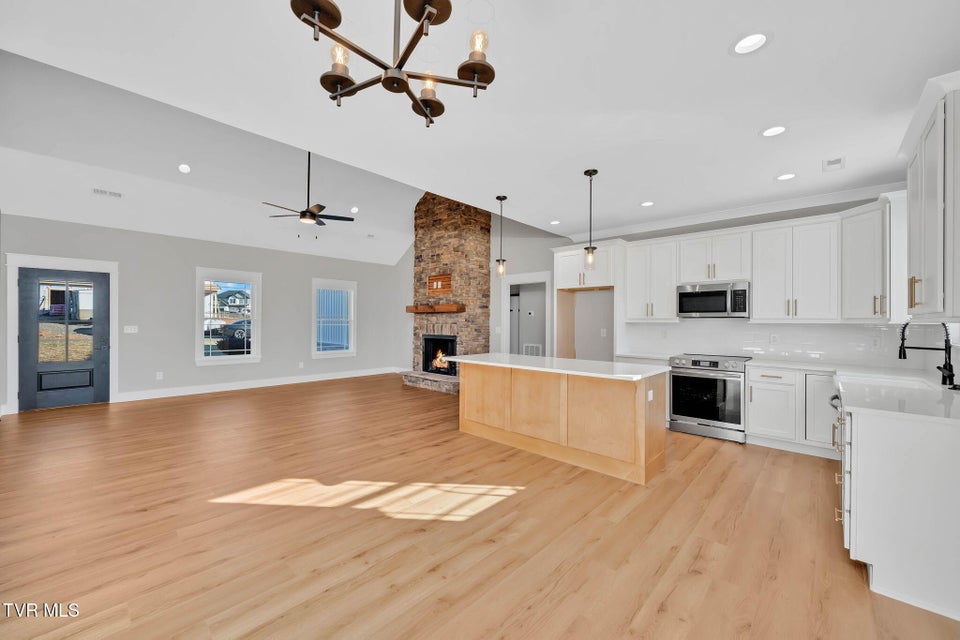 Photo #8: 1419 Cabot Cove