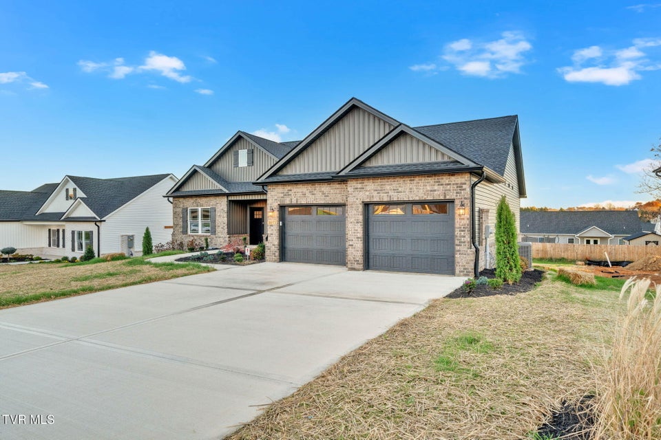 Photo #28: 3072 Sawgrass Drive