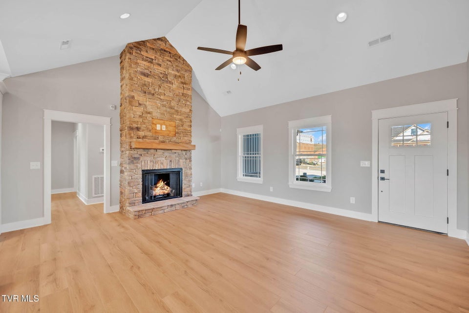 Photo #5: 3072 Sawgrass Drive