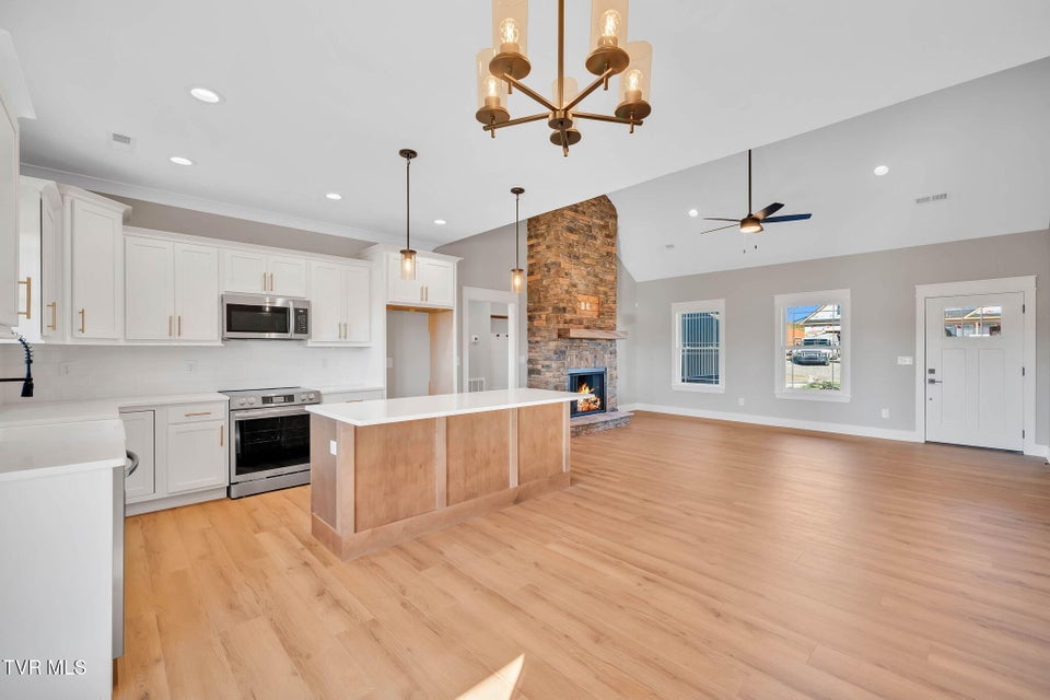 Photo #6: 3072 Sawgrass Drive