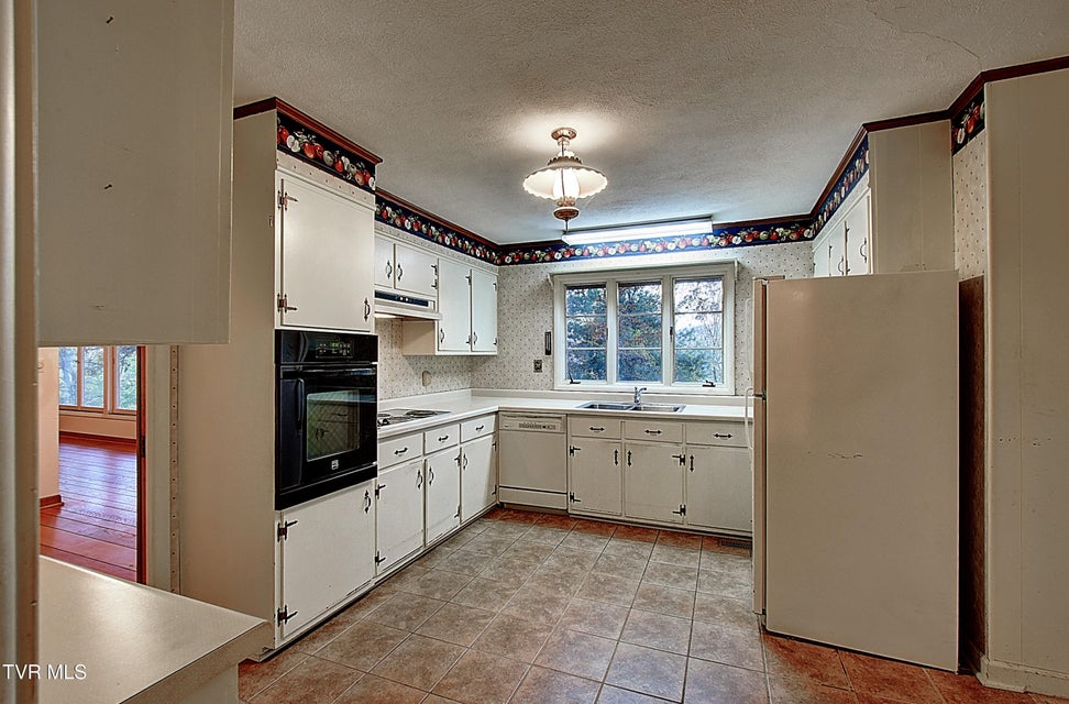 Photo #21: 201 Ridgecrest Drive