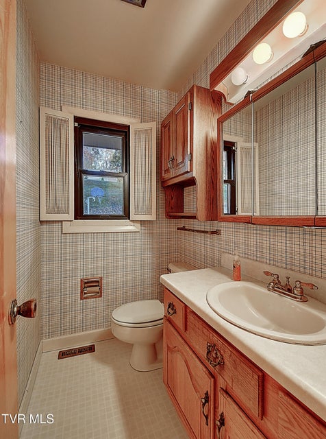 Photo #31: 201 Ridgecrest Drive