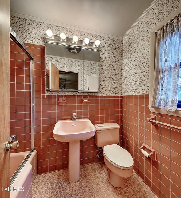 Photo #34: 201 Ridgecrest Drive