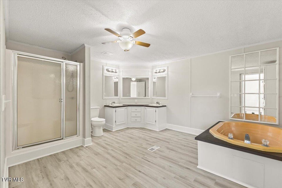 Photo #26: 162 Jay Barnett Road