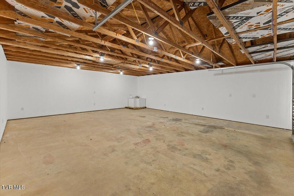 Photo #32: 162 Jay Barnett Road