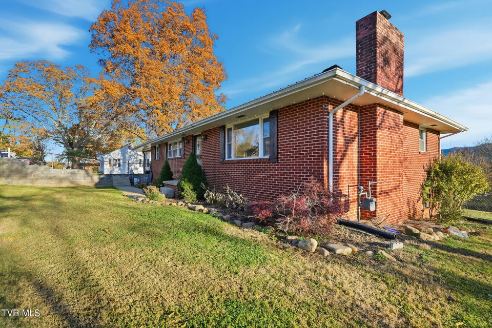 Photo #3: 432 Dogwood Street