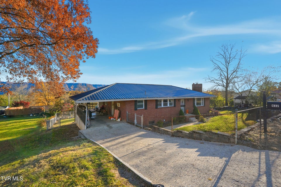 Photo #35: 432 Dogwood Street