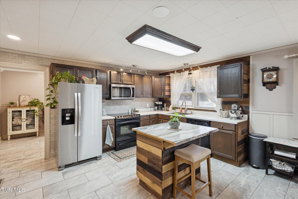 Photo #13: 1955 Gap Creek Road