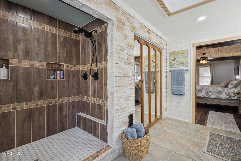 Photo #23: 1955 Gap Creek Road