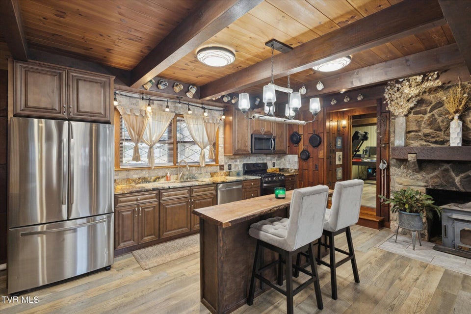 Photo #31: 1955 Gap Creek Road