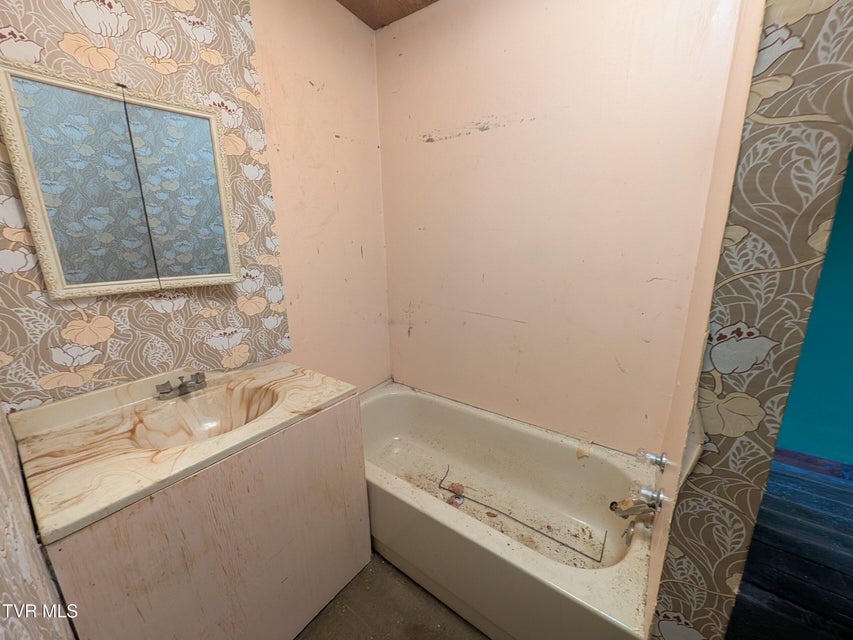 Photo #22: 14080 Dennis Drive