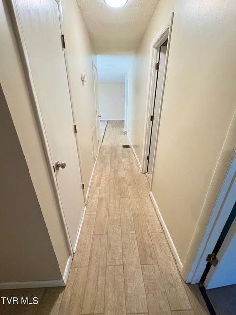 Photo #47: 1806 Dellwood Circle