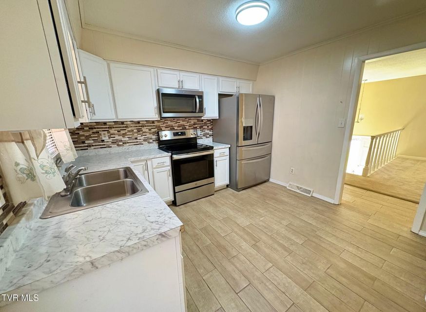 Photo #50: 1806 Dellwood Circle