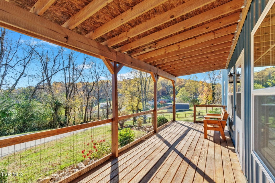 Photo #5: 105 London Pvt Drive