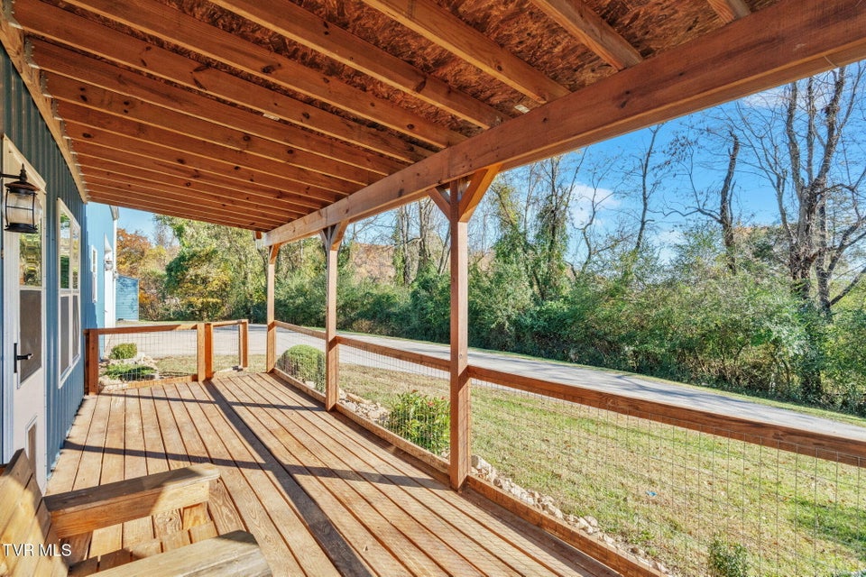 Photo #6: 105 London Pvt Drive