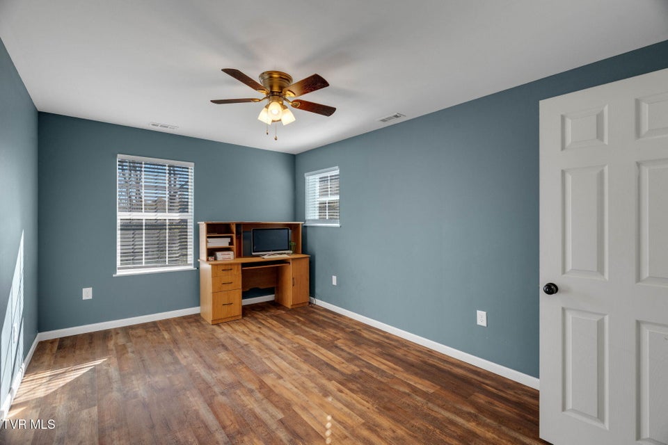 Photo #35: 105 London Pvt Drive