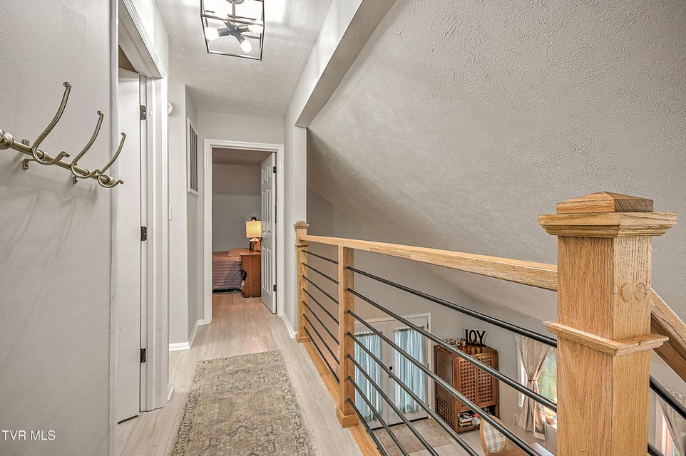 Photo #36: 916 Starling Drive