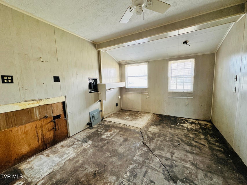 Photo #6: 365 Sewanee Avenue