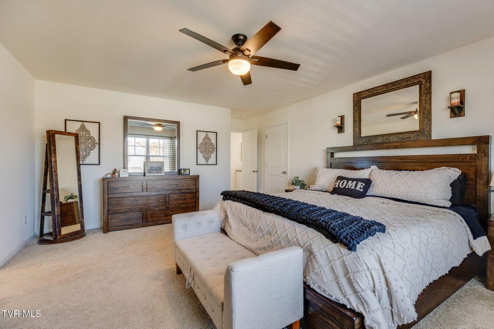 Photo #16: 570 Sedgewick Way