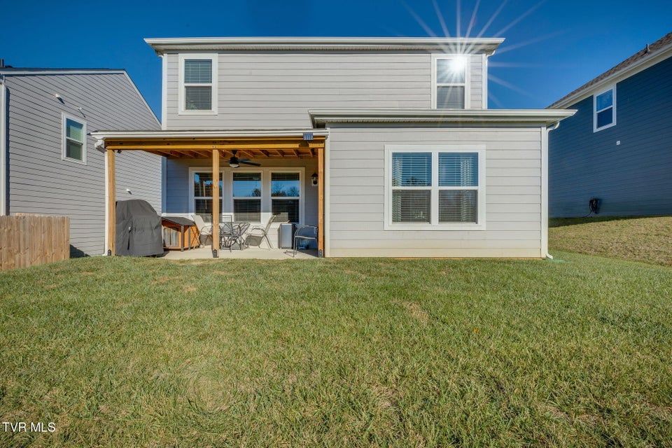 Photo #27: 570 Sedgewick Way