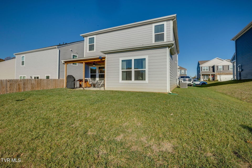 Photo #29: 570 Sedgewick Way