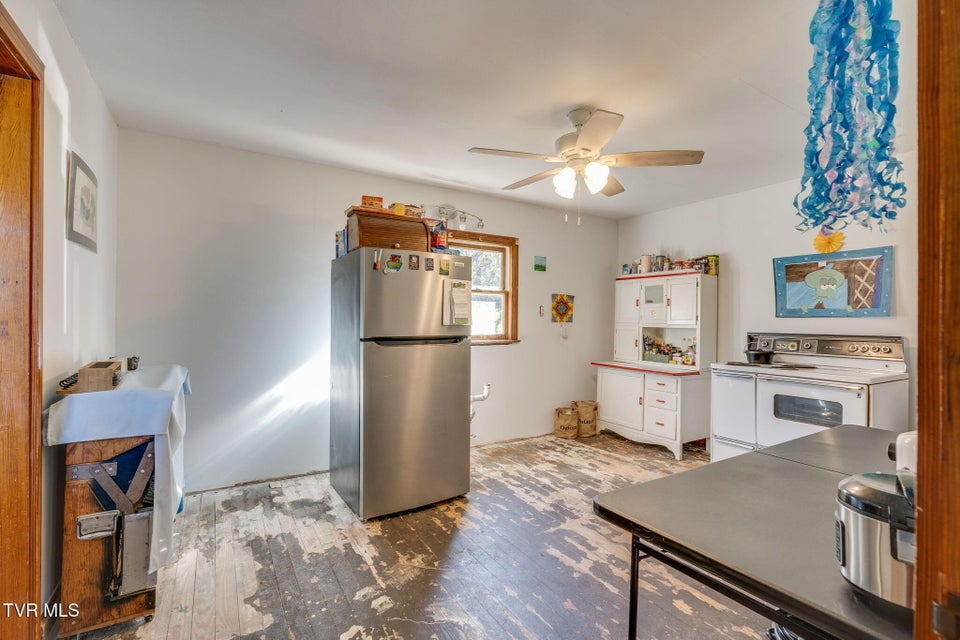 Photo #8: 2345 Allens Bridge Road