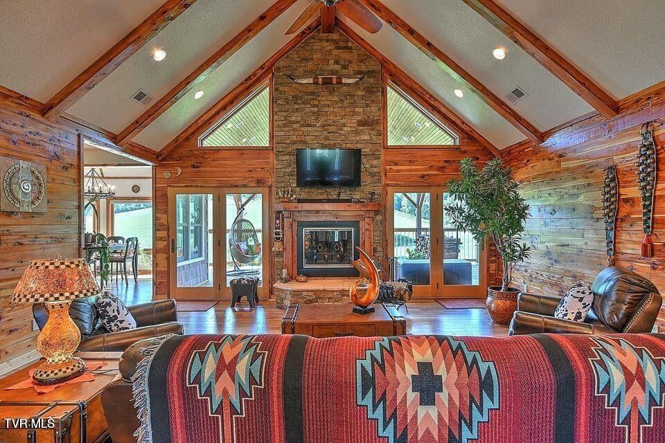 Photo #22: 251 Fee Trail