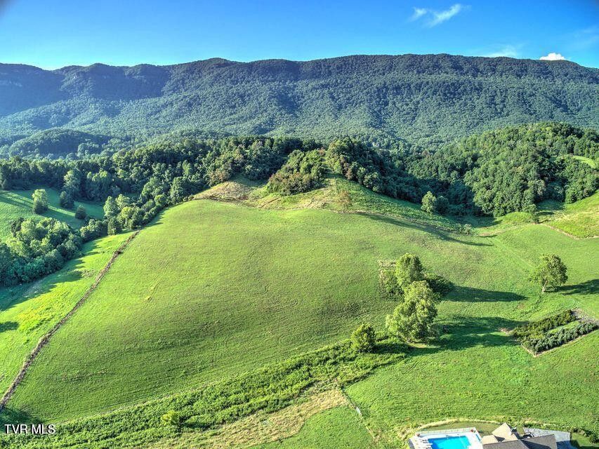 Photo #47: 251 Fee Trail