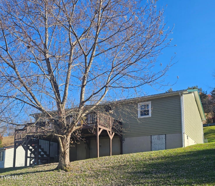 Photo #8: 165 Sun Valley Street