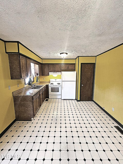 Photo #14: 165 Sun Valley Street